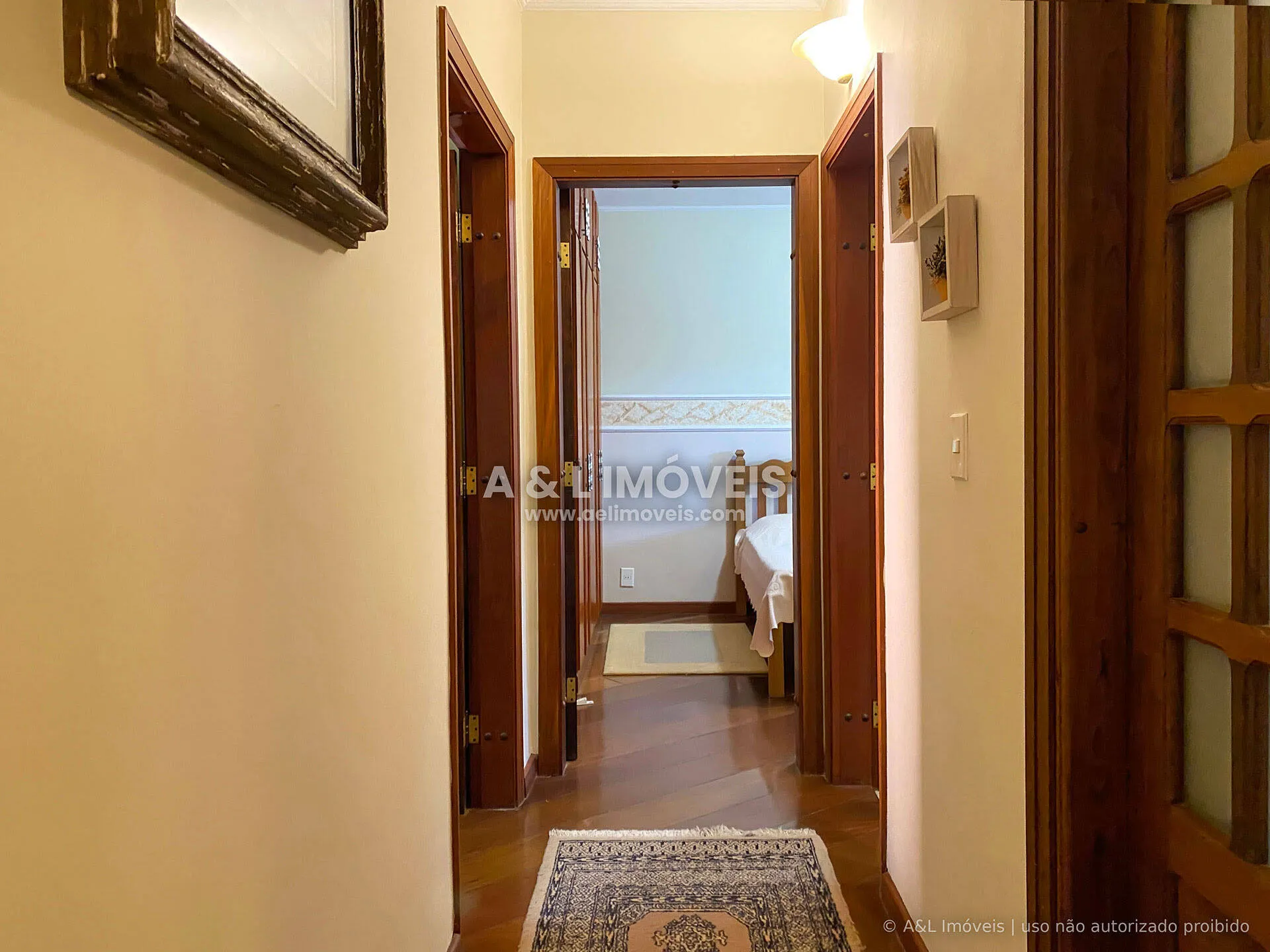 Imagem Cobertura Duplex Capivari | 152 m², 5 Dorms, Lareira e Calefação