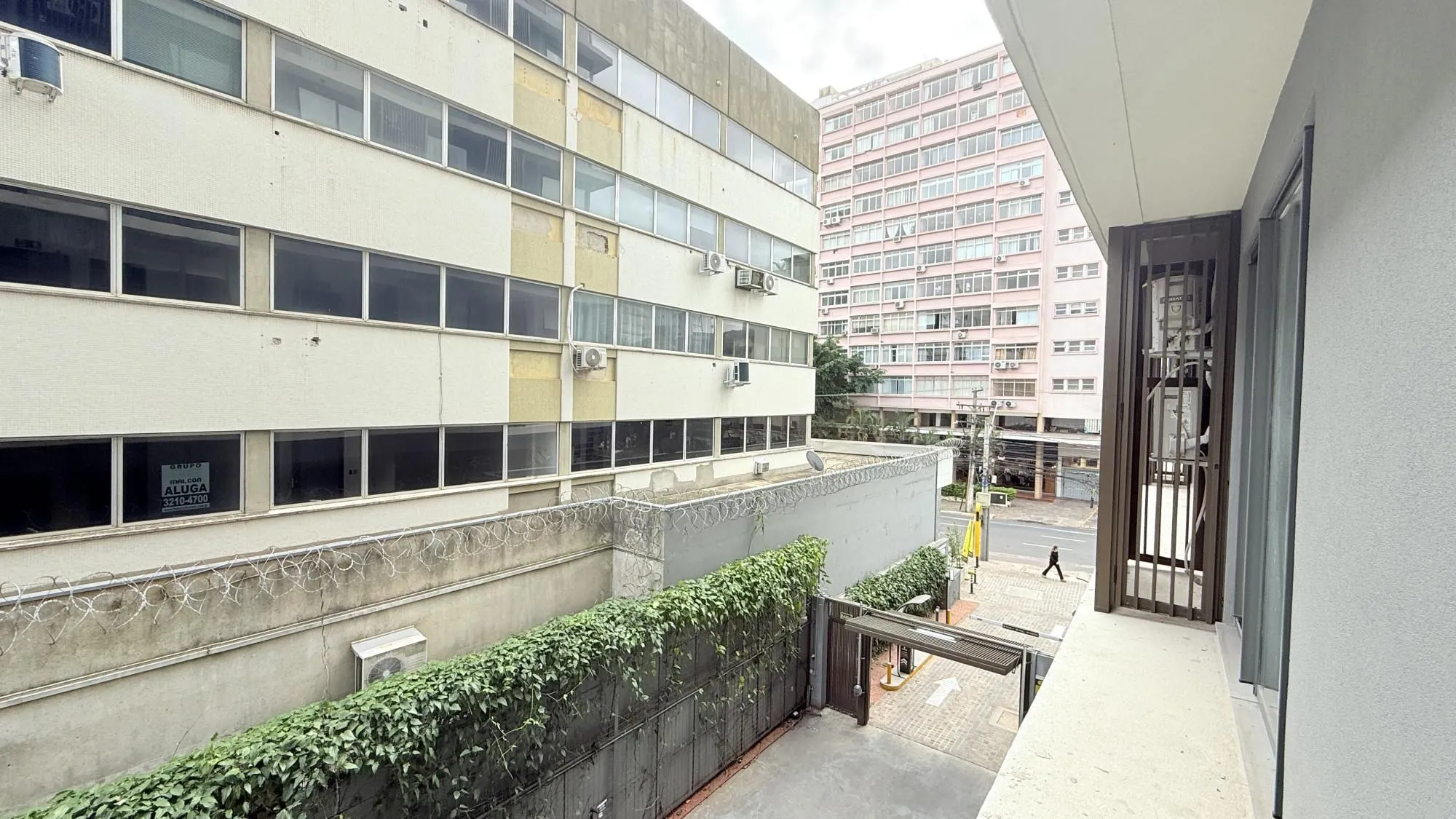 Imagem Excelente Apartamento à venda - R$588.800,00 - Bairro Auxiliadora / Porto Alegre -