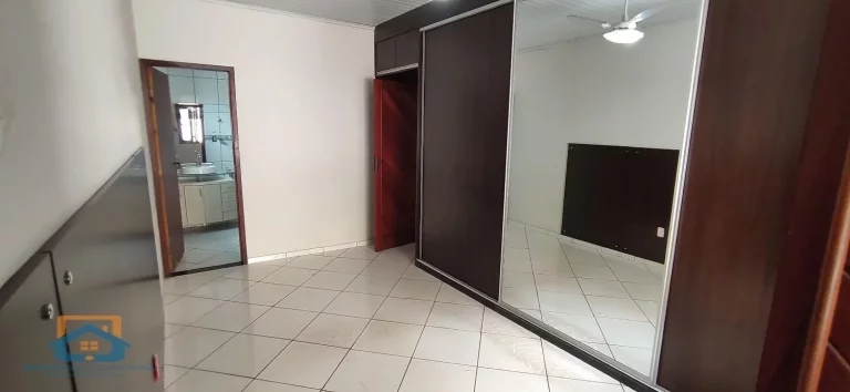 Imagem Casa de 3 quartos no bairro Industrial - Santana do Paraíso
