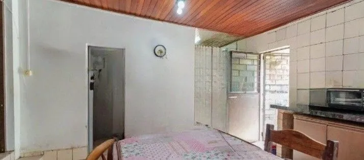 Imagem Casa de 3 dormitórios para venda ,estuda imóvel de menor valor no negócio, bairro Partenon em Porto Alegre/RS.