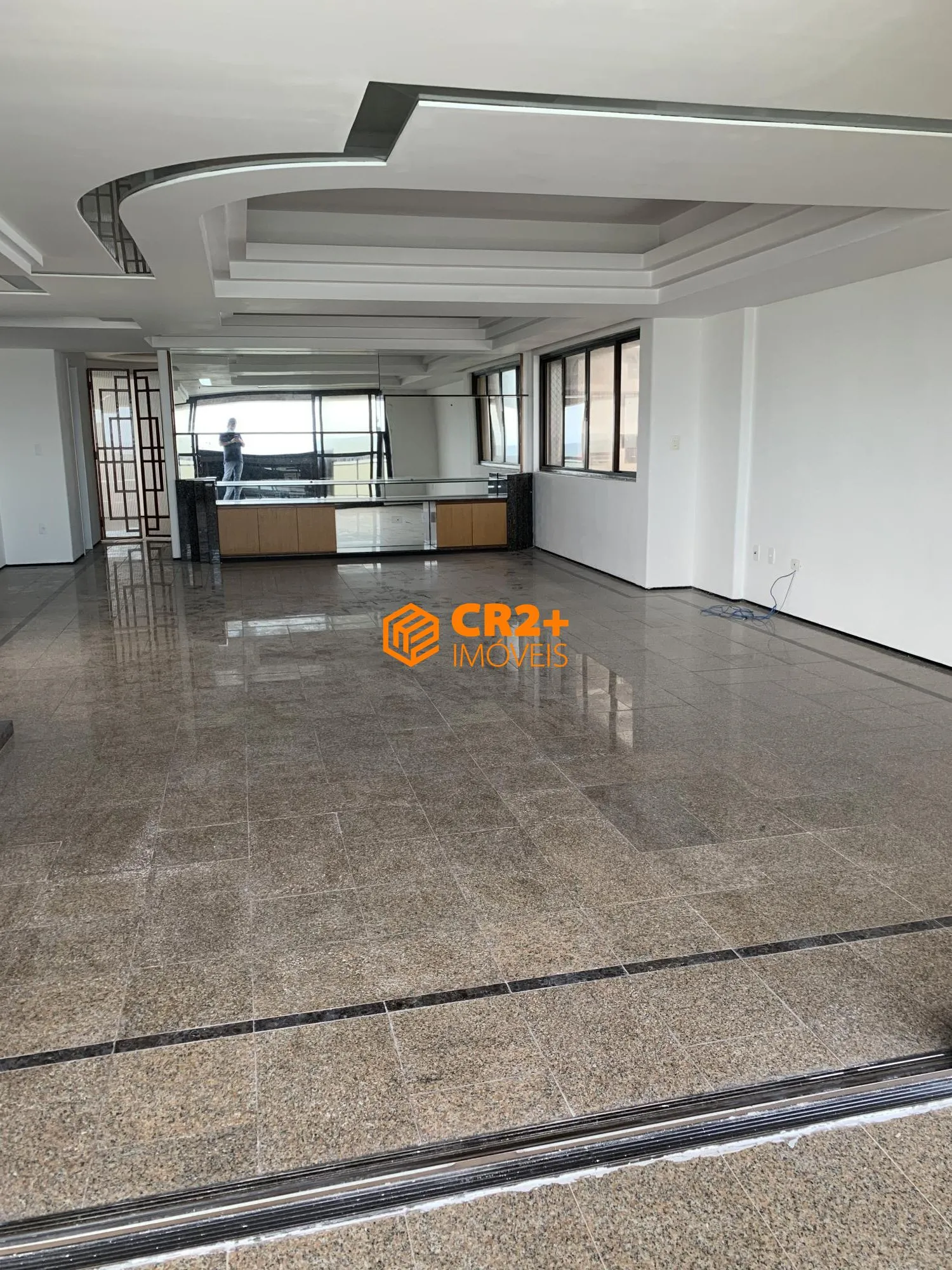 Imagem Vem apartamento 4 suítes - Av. boa viagem- 230m²