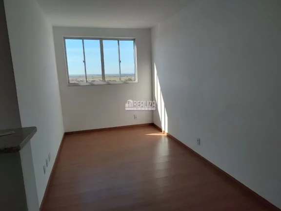 Imagem Apartamento com 2 Dormitórios no Condomínio Park Primavera, no bairro Conjunto Manoel Mendes - Uberaba
