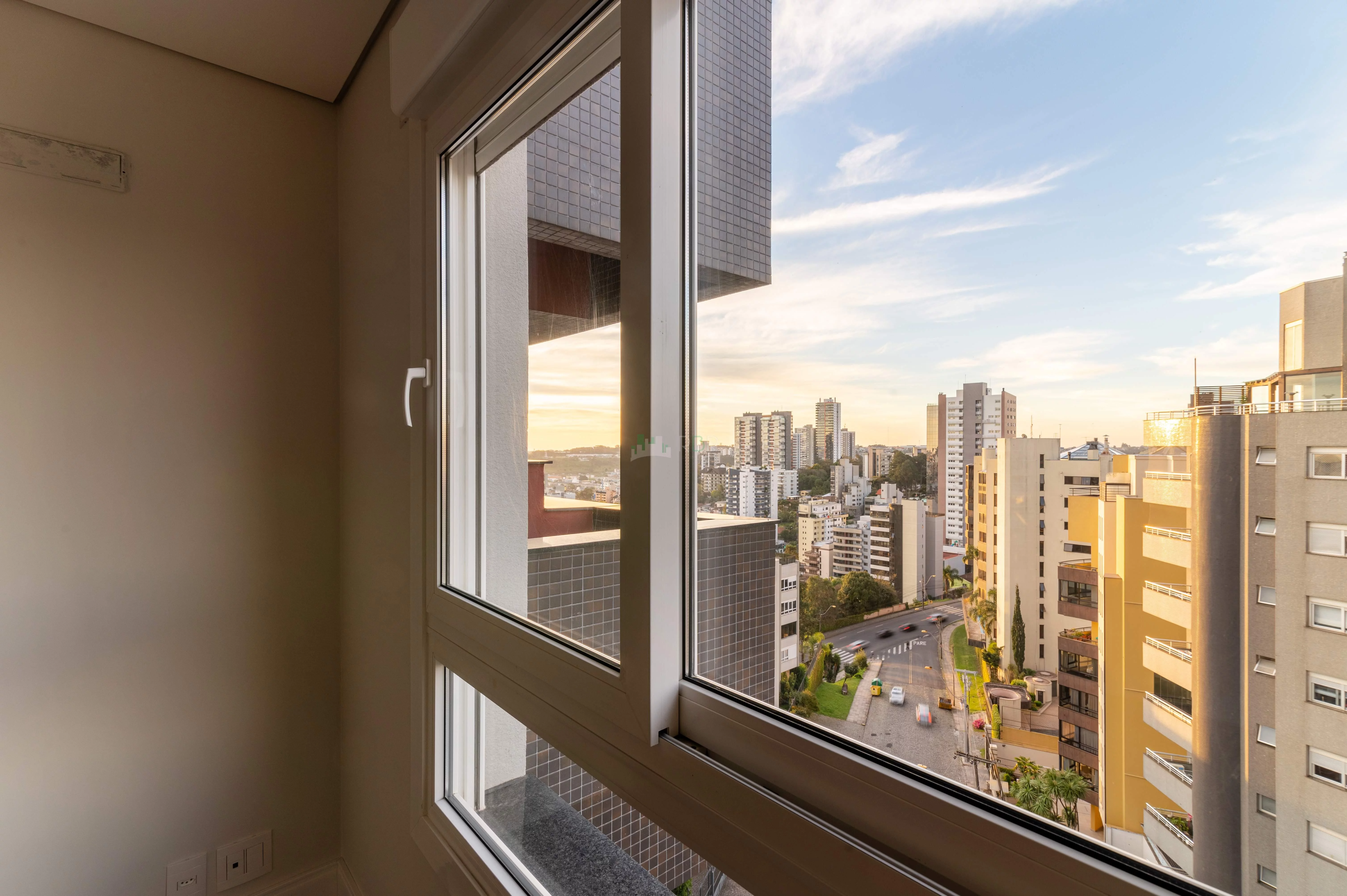 Imagem RBR IMÓVEIS - VENDE PALAZZO CATENA ALTA - 3 SUÍTES NO ALTOS DO JUVENIL