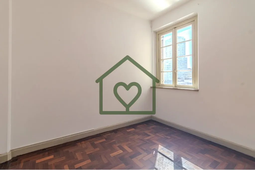 Imagem Apartamento de 3 dormitórios localizado no Centro Histórico, na Avenida Alberto Bins, 308. Imóvel...