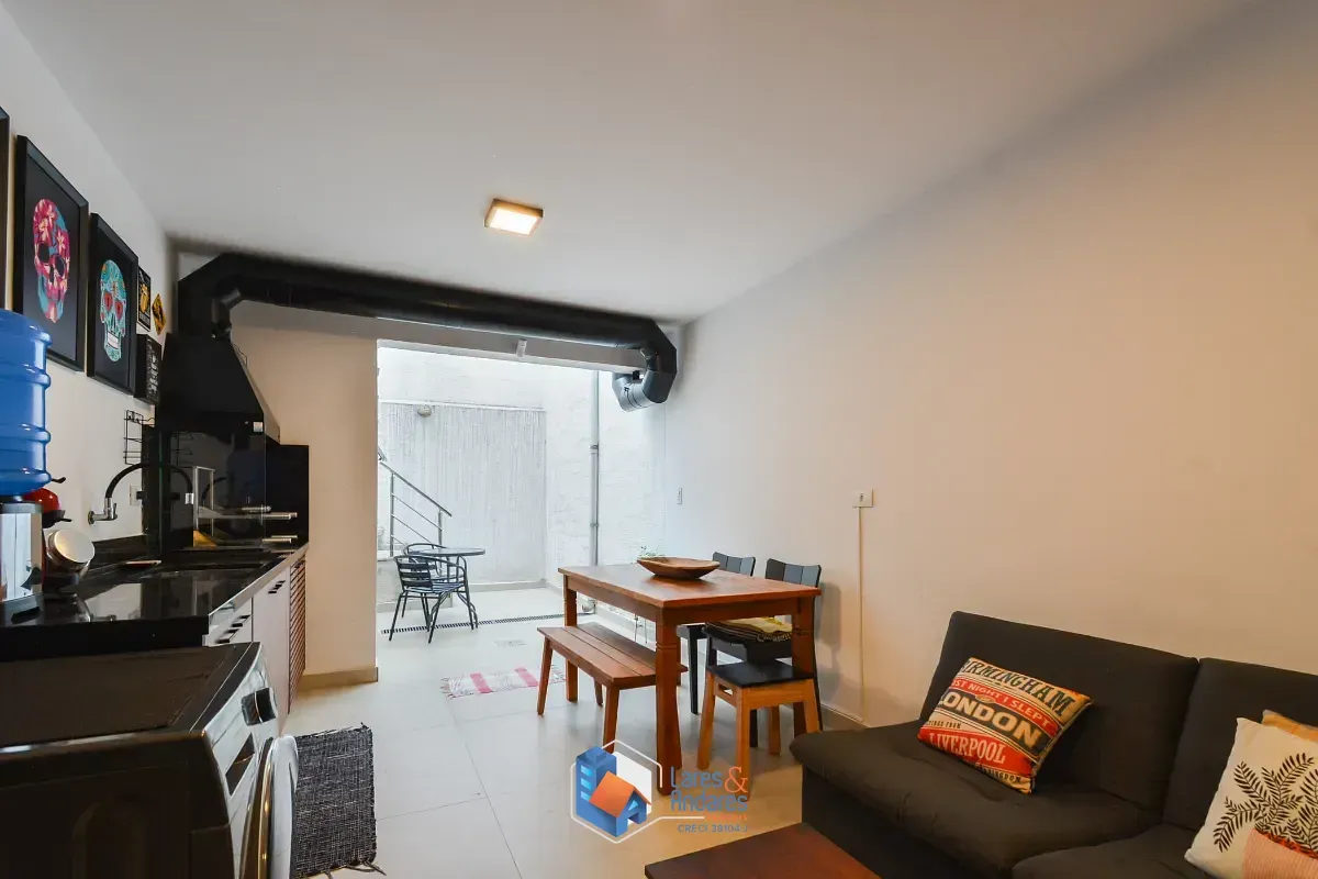 Imagem Casa para venda em Jardim Aeroporto com 2 quartos, sendo 2 suítes, 125m²