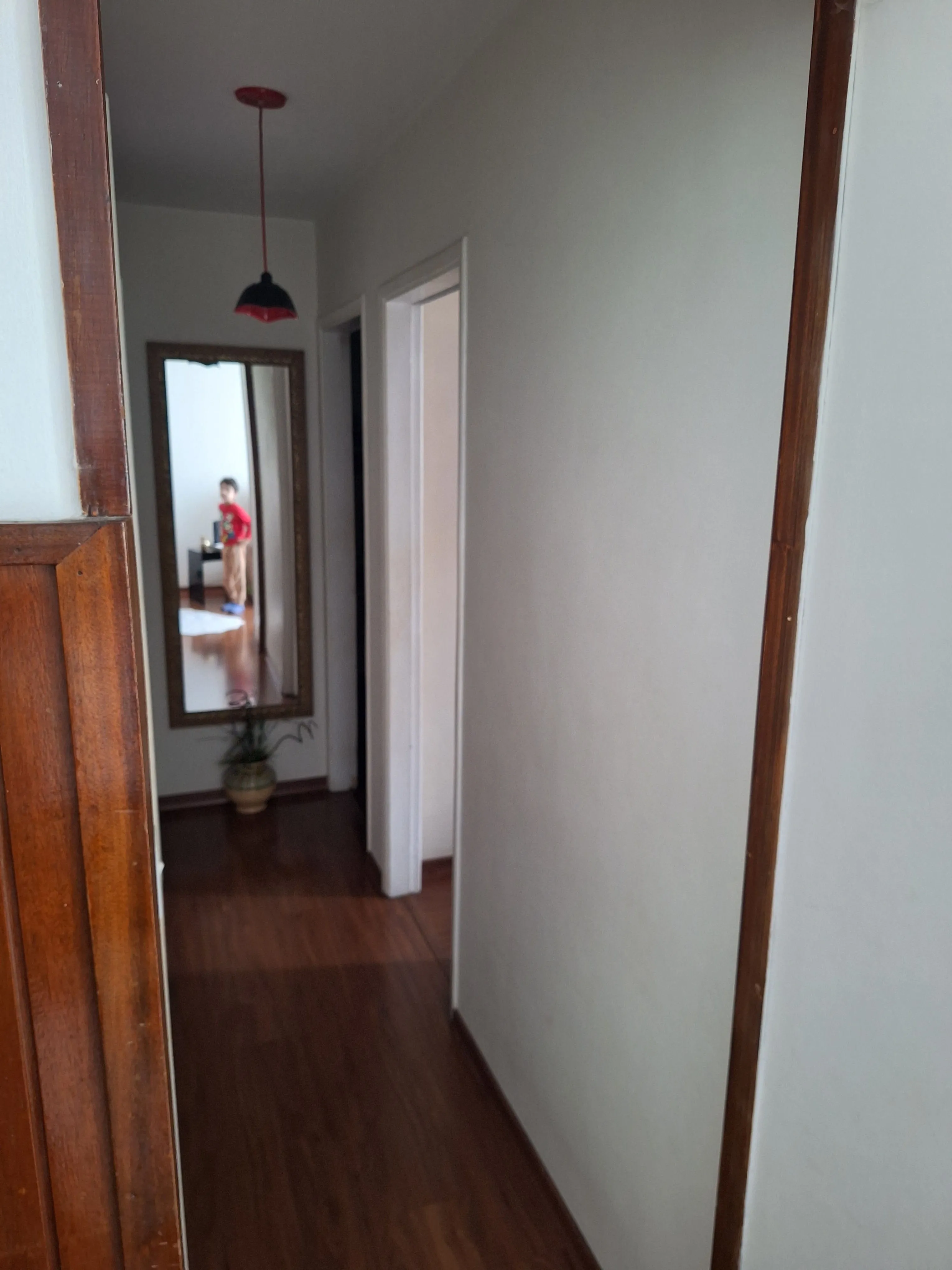 Imagem VENDO EXCELENTE APTO DE 02 DORMITÓRIOS NO RESIDENCIAL INGAÍ!