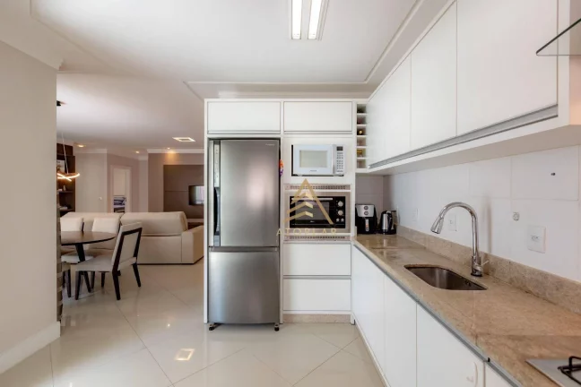 Imagem Apartamento com 3 dormitórios à venda, 131 m² por R$ 3.746.277,93 - Centro - Balneário Camboriú/SC