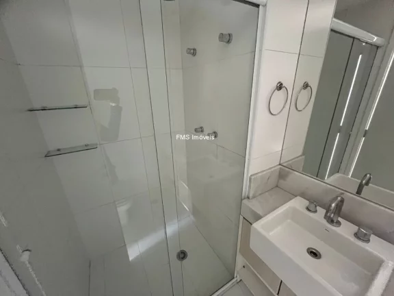 Imagem Apartamento para locação em Moema, com 1 quarto, 1 banheiro, 1 vaga de garagem.