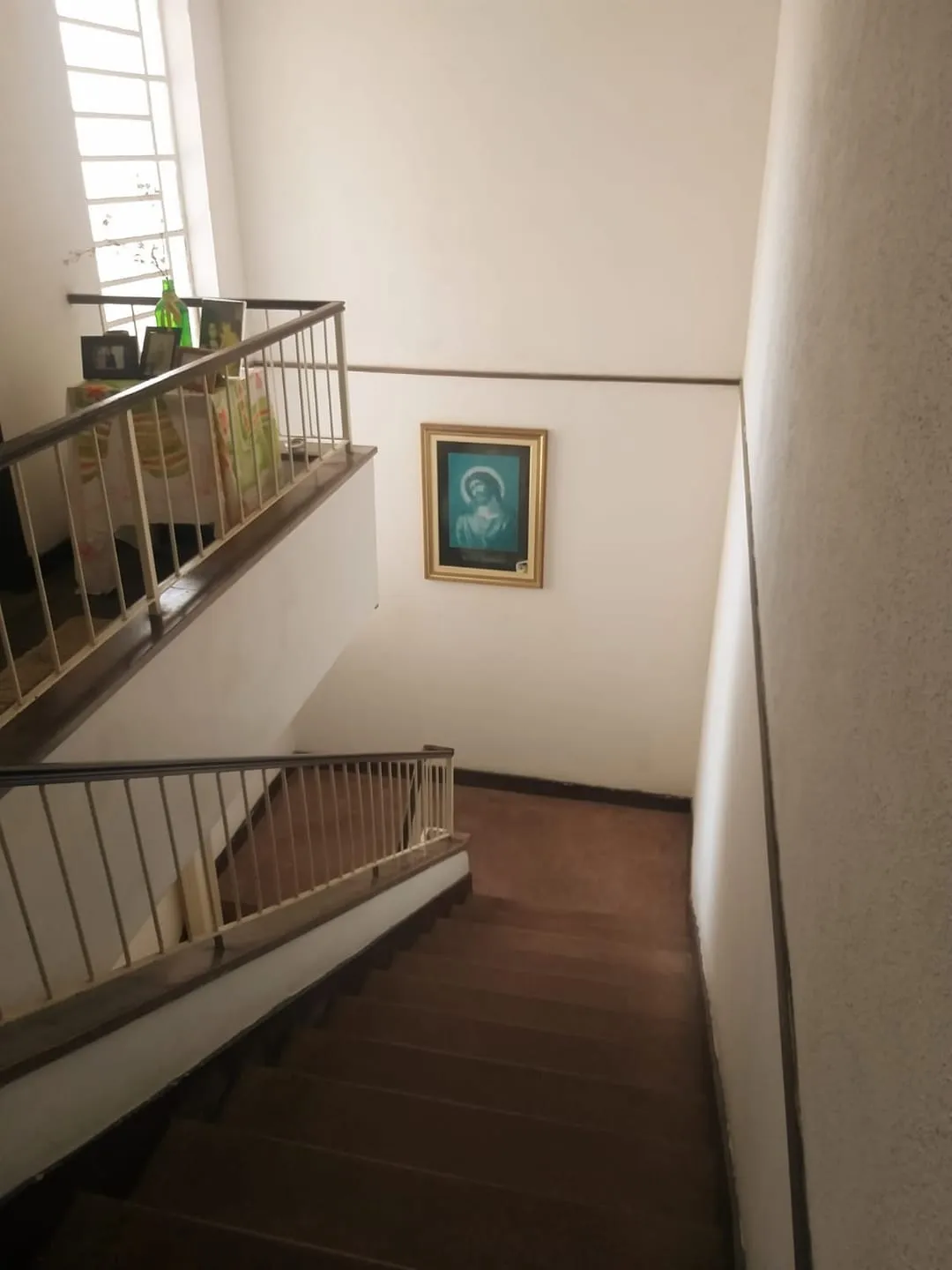 Imagem Comercial para Locação 3 Quartos, 1 Suite, 5 Vagas, 350M², Centro, Pindamonhangaba - SP