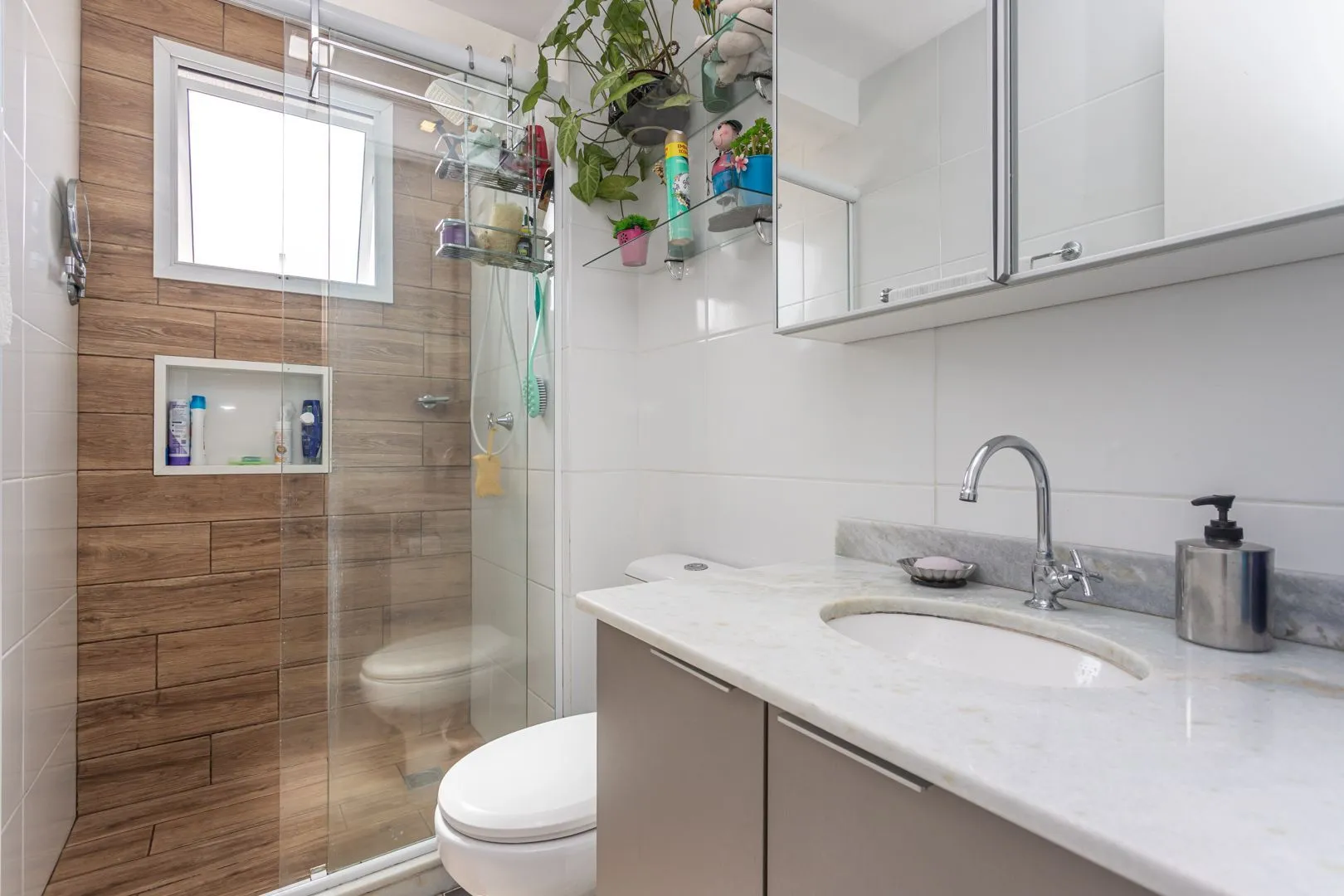 Imagem Apartamento para Venda - 50.98m², 2 dormitórios, 1 vaga - Partenon