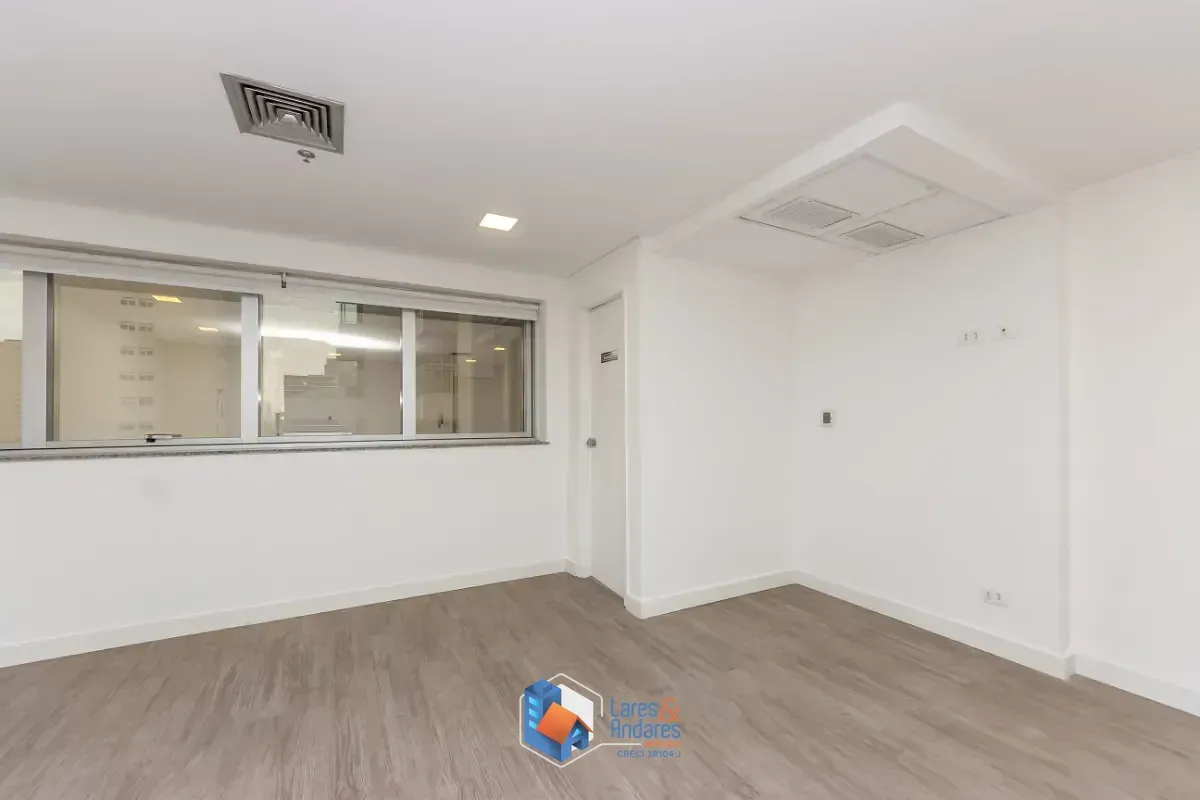 Imagem Conjunto comercial para venda em Santo Amaro, 70m²