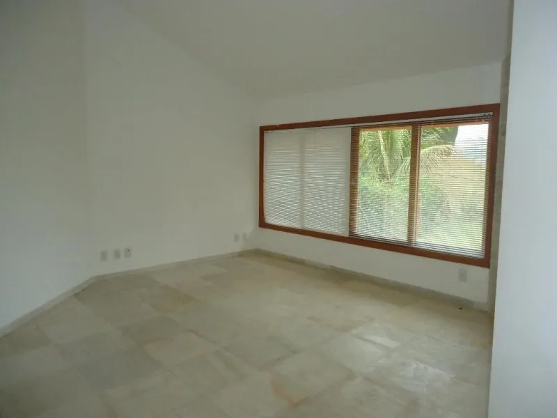 Imagem Magnífica Casa de Condomínio à Venda em Valinhos-SP, Bairro Pinheiro: 4 quartos, 4 suítes, 3 salas, 5 banheiros, 5 vagas, 450m².
