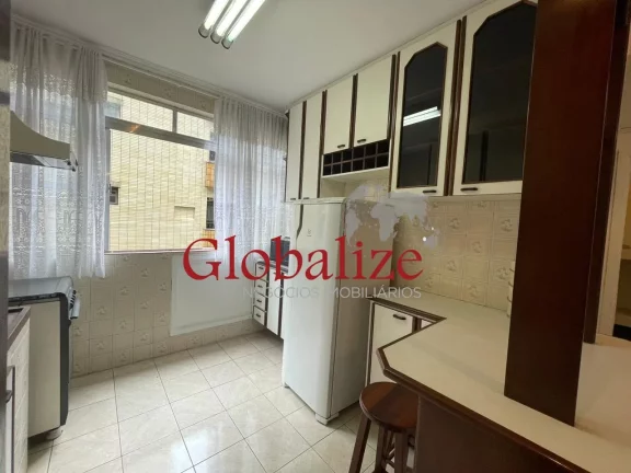 Imagem APARTAMENTO À VENDA COM 2 DORMITÓRIOS, 2 VAGAs DE GARAGEM NO BAIRRO DO GONZAGA EM SANTOS POR R$469.000,00