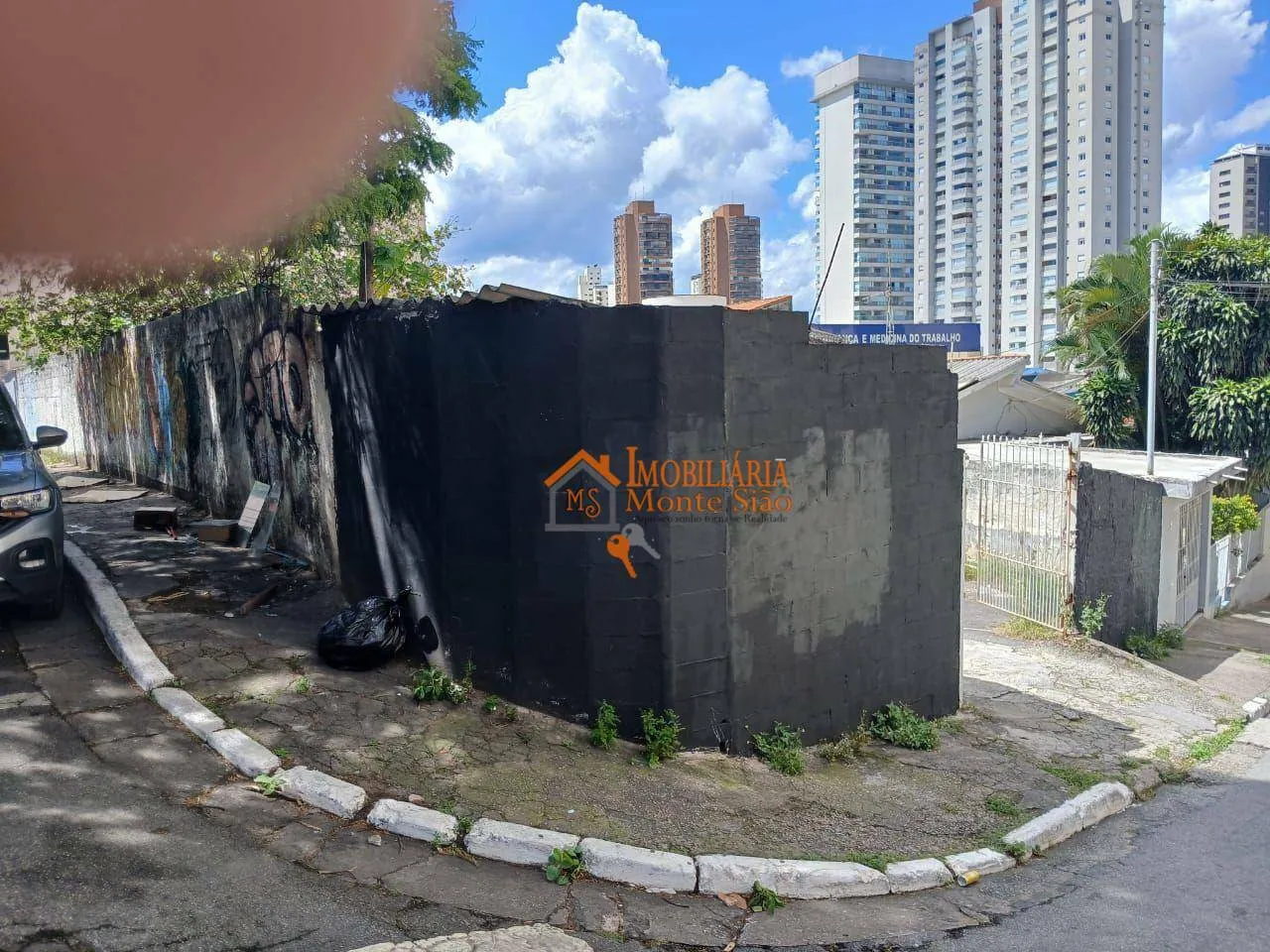 Imagem Terreno à venda, 400 m² por R$ 2.000.000,00 - Centro - Guarulhos/SP