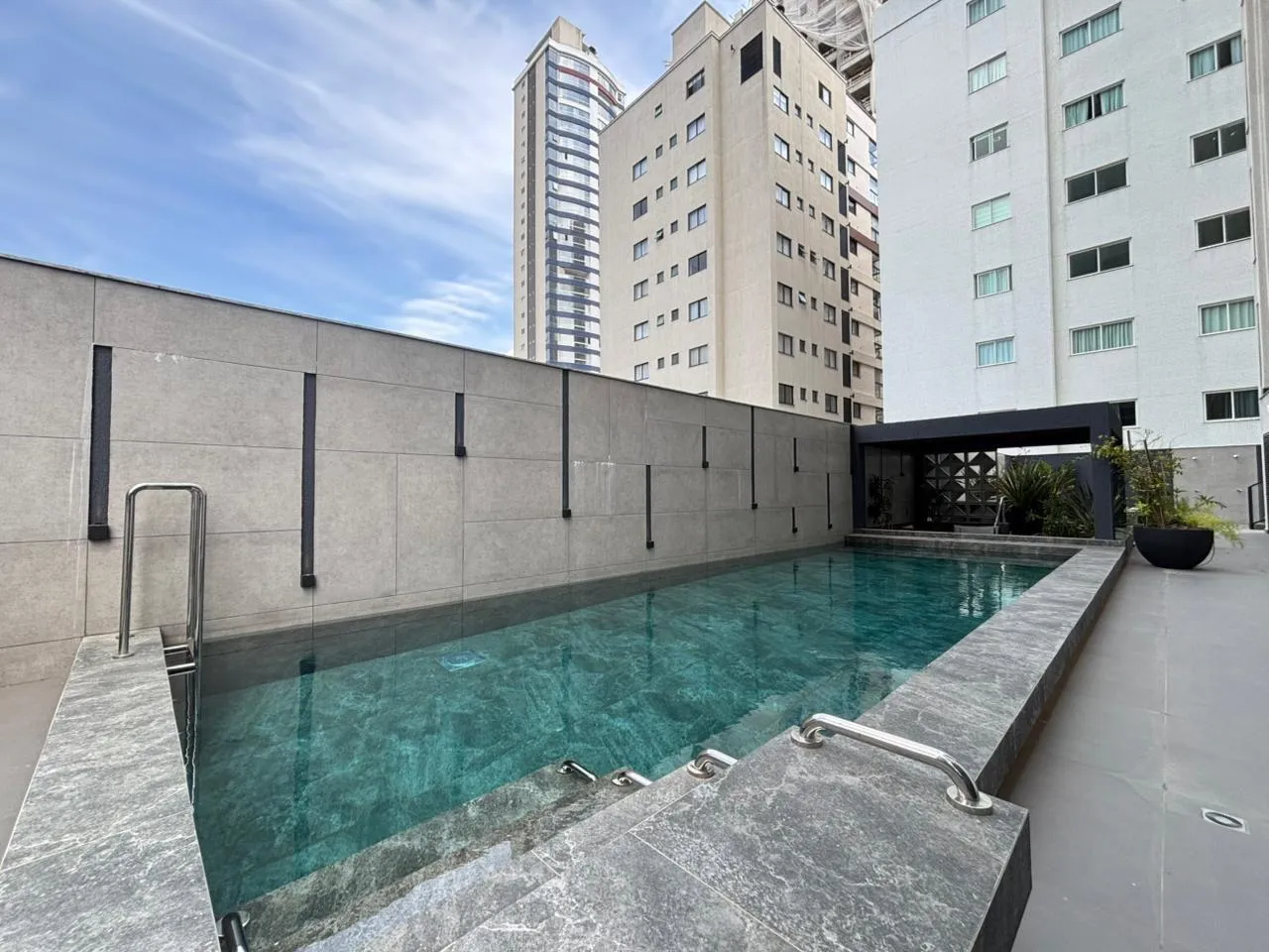 Imagem Flat à venda com 40.41m2 por R$ 890.000,00