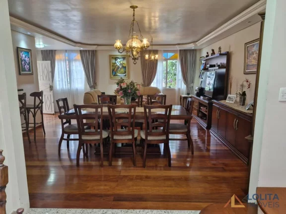 Imagem CASA À VENDA COM 2 SUÍTES NA TRINDADE, FLORIANÓPOLIS/SC