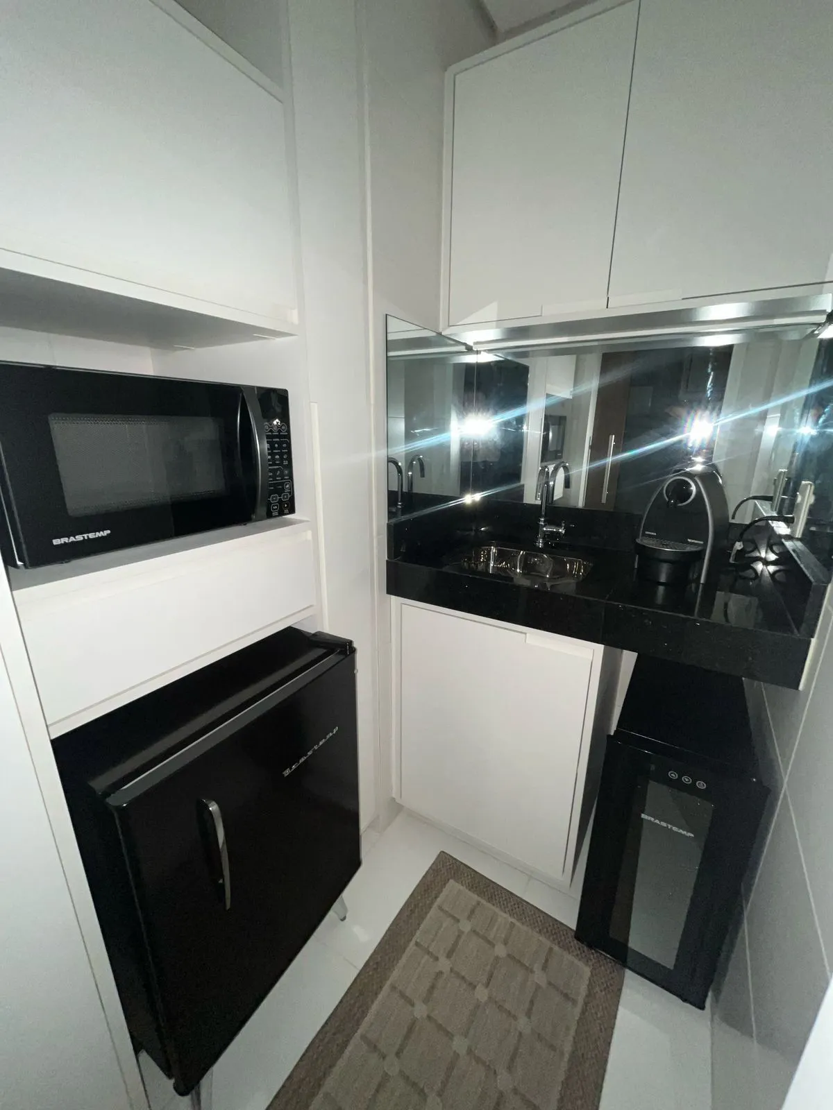 Imagem Sala mobiliada no Diamond Tower
