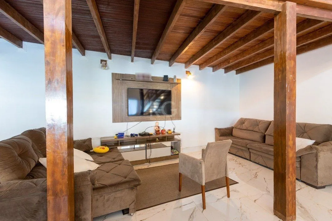 Imagem Casa para Venda - 120m², 4 dormitórios, sendo 1 suites, 3 vagas - Serraria