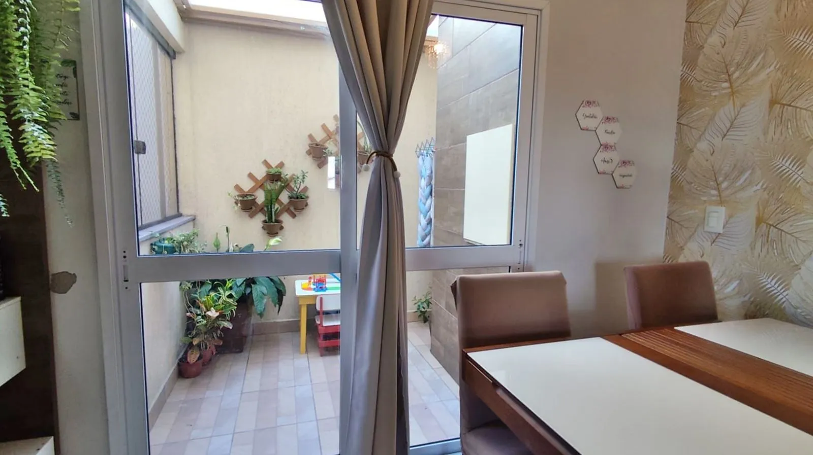 Imagem Apartamento em Cachoeirinha com suíte e sacada