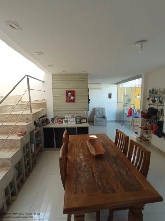 Imagem Casa de luxo em condomínio à venda em Pitangueiras, Lauro de Freitas-BA: 5 quartos, 3 suítes, 3 salas, 1 banheiro, 2 vagas, 160m²!