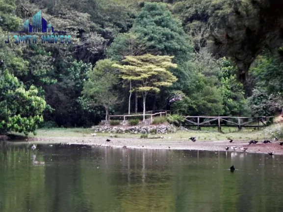 Imagem LINDO TERRENO EM CONDOMÍNIO ALTO PADRÃO NA GRANJA VIANA. 2.339m²