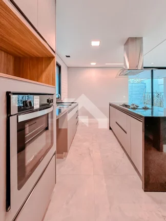 Imagem Casa de Condomínio em Suru - Santana de Parnaíba