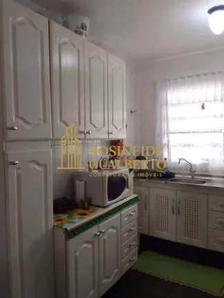 Imagem Sobrado à Venda no Condomínio Martim de Sá