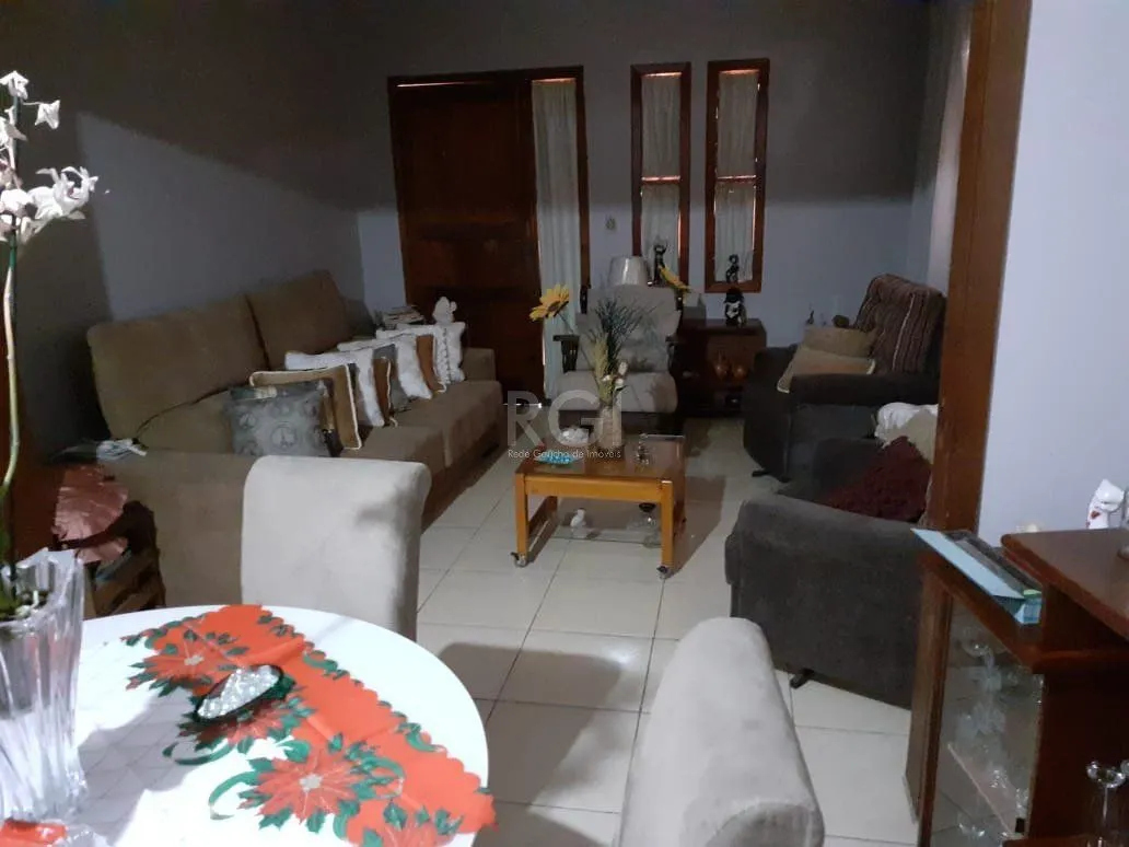 Imagem Casa para Venda - 170m², 3 dormitórios, sendo 1 suites, 2 vagas - Feitoria