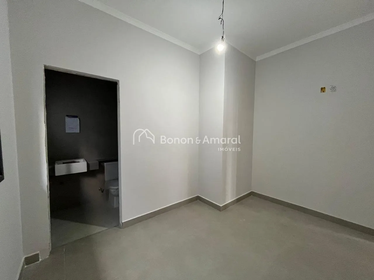 Imagem Casa à Venda no Condomínio Flor da Serra em Valinhos/SP