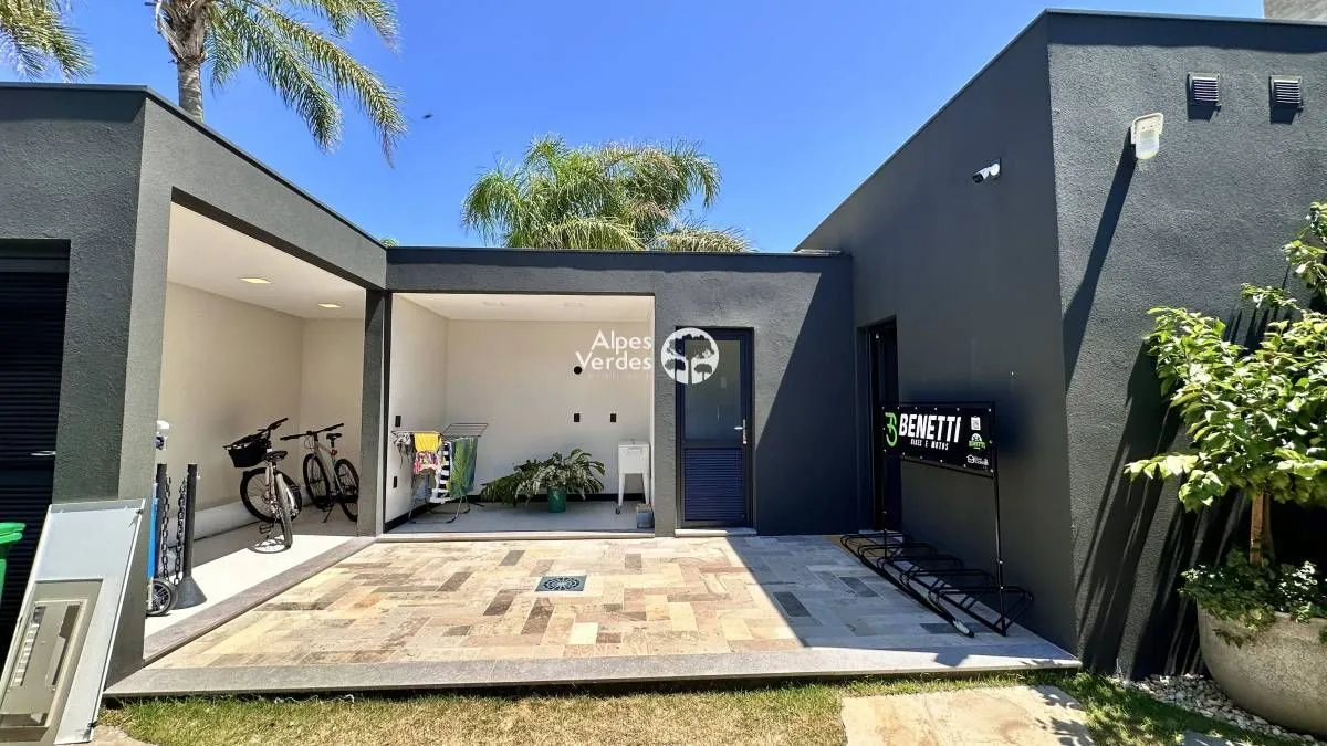 Imagem Vende-se casa prox a beira mar em Xangri-lá - 5 Quartos- Valor R$ 12.827.000,00