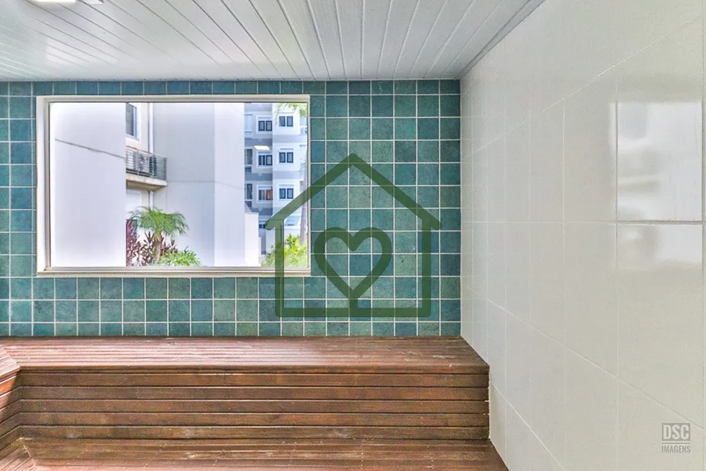 Imagem Este lindo apartamento conta com: 
 2 dormitórios (sendo 1 suíte) 
 55m² bem distribuídos 
 Saca...