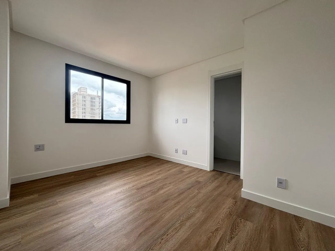 Imagem Apartamento com vista para o mar à venda com 144.65m2 por R$ 2.200.000,00