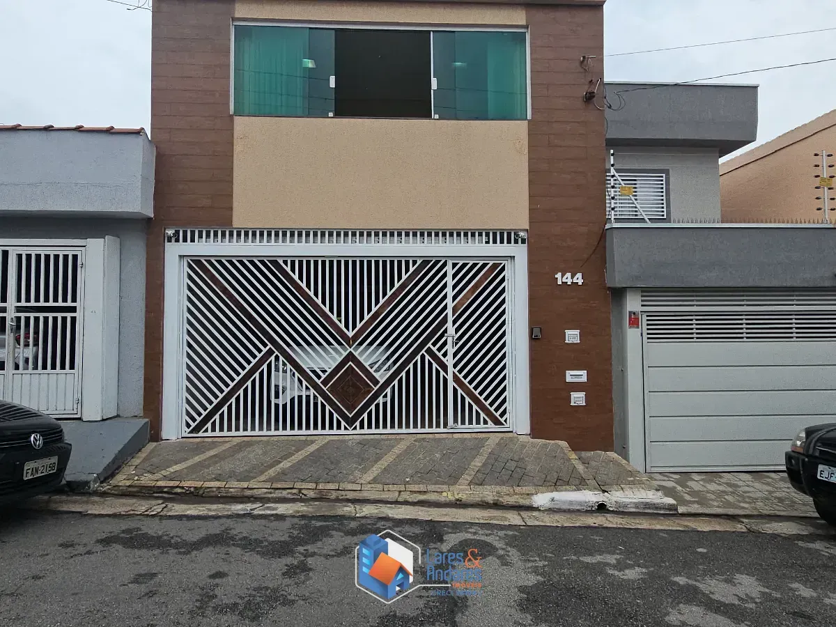 Foto do imóvel Sobrado para venda em Vila Ivone com 3 quartos, sendo 1 suíte, 178m² em Rua Pinto da Luz