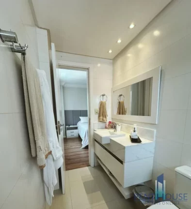 Imagem Apartamento Zona Central para Venda em Balneário Camboriú, CENTRO, 3 dormitórios, 1 suíte, 2 banheiros, 2 vagas
