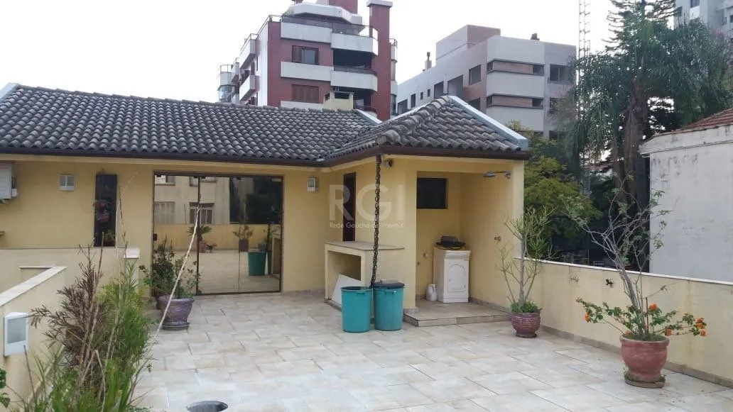 Imagem Casa para Venda - 300m², 5 dormitórios, sendo 1 suites, Bela Vista