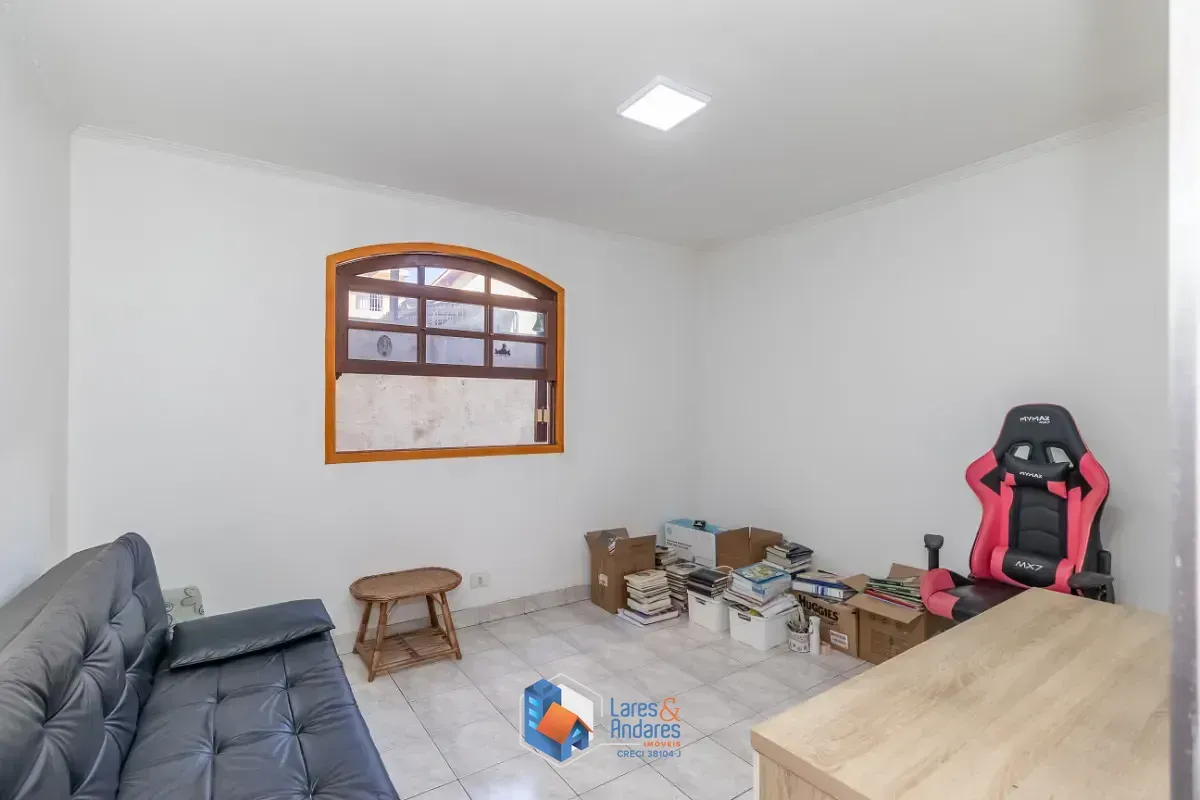 Imagem Sobrado para venda em Jardim Vivan com 3 quartos, sendo 1 suíte, 225m²