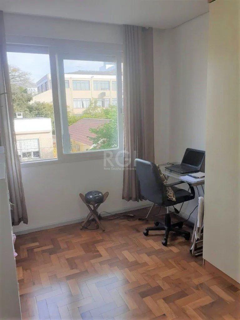 Imagem Apartamento no bairro Vila Ipiranga de 2 dormitórios e 2 vagas DESOCUPADO
