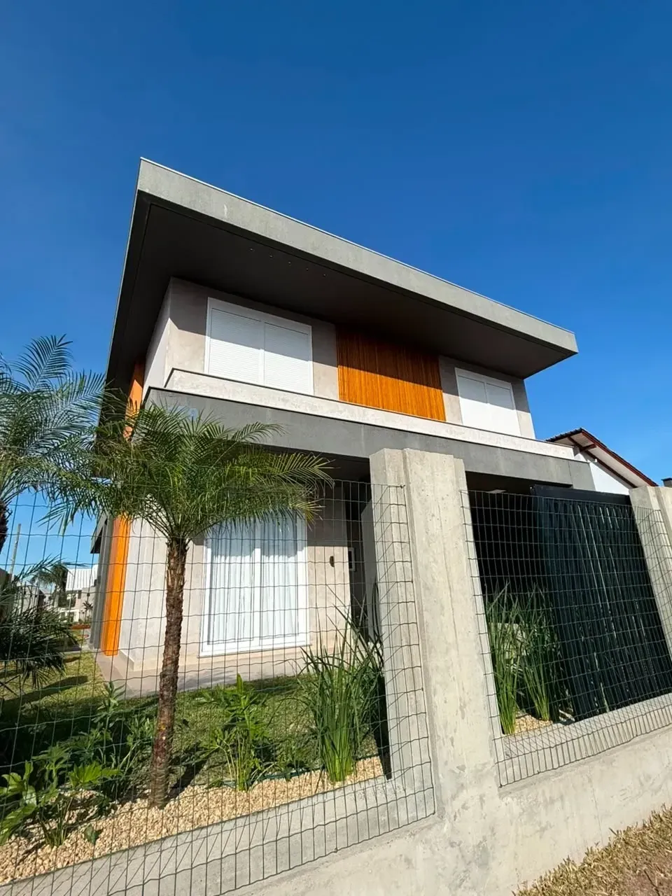 Imagem Sobrado com 4 Quartos à Venda, 290 m² em Capão novo  - Capão da canoa 