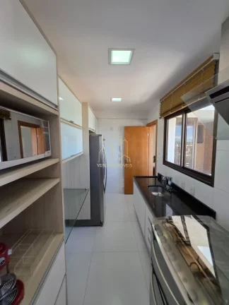Imagem Apartamento de alto padrão vista mar com duas suítes armários planejados a venda no Horto Florestal