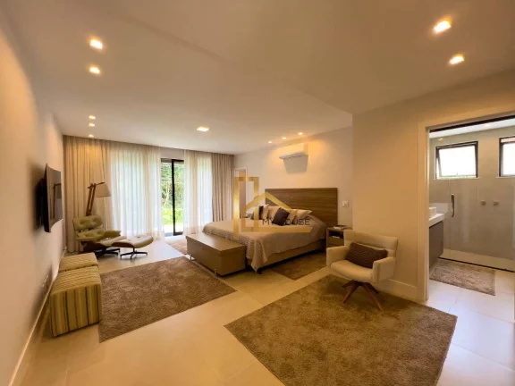 Imagem Casa linear dentro de condomínio com 5 quartos (4 suítes) e lazer privativo!