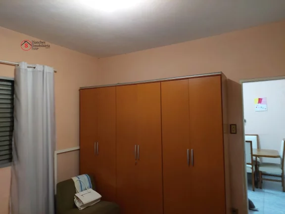 Imagem CASA TÉRREA A VENDA NA MOOCA. 3 DORMITÓRIOS, 1 SUÍTE, 2 SALAS, 2 COZINHAS, ÁREA GOURMET COM CHURRASQUEIRA, 3 BANHEIROS E 2 VAGAS DE GARAGEM COBERTAS.