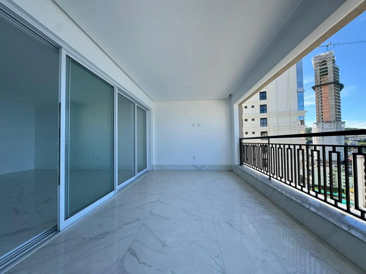 Imagem Apartamento com vista para o mar à venda com 190m2 por R$ 3.200.000,00