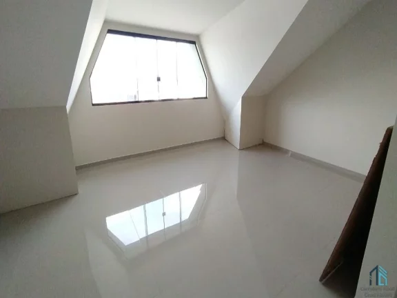 Imagem Sobrado a venda no Cajuru, 03 quartos c/suíte em Curitiba PR