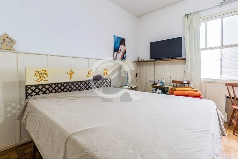 Imagem Excelente casa à venda. Propriedade ideal para sua residência e seu negócio comercial (oficina, p...