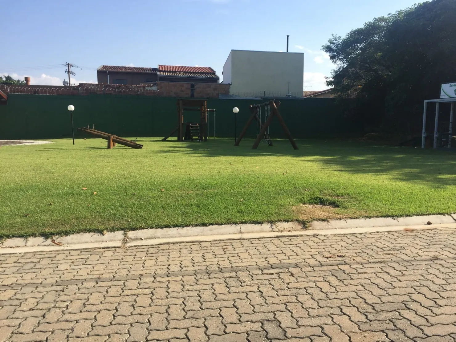 Imagem Casa para Locação 3 Quartos, 3 Suites, 2 Vagas, 300M², Jardim Campo Alegre, Pindamonhangaba - SP