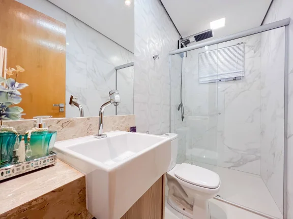 Imagem Condominio Beija Flor 3/4 C Suite Na Regiao Do Hugol