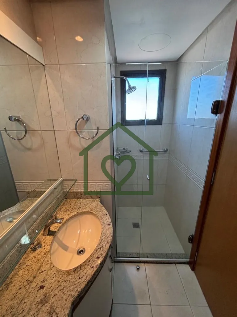 Imagem Viviane Paz Imóveis vende ótimo apartamento mobiliado, com vista panorâmica no Menino Deus, conta...