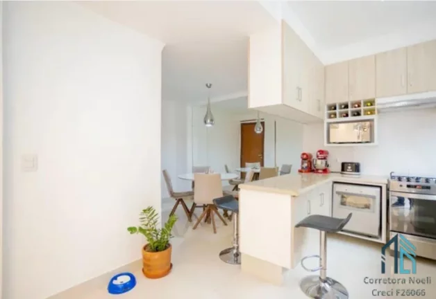 Imagem Sobrado 03 quartos c/suíte, área de lazer completa, no Guabirotuba em Curitiba PR