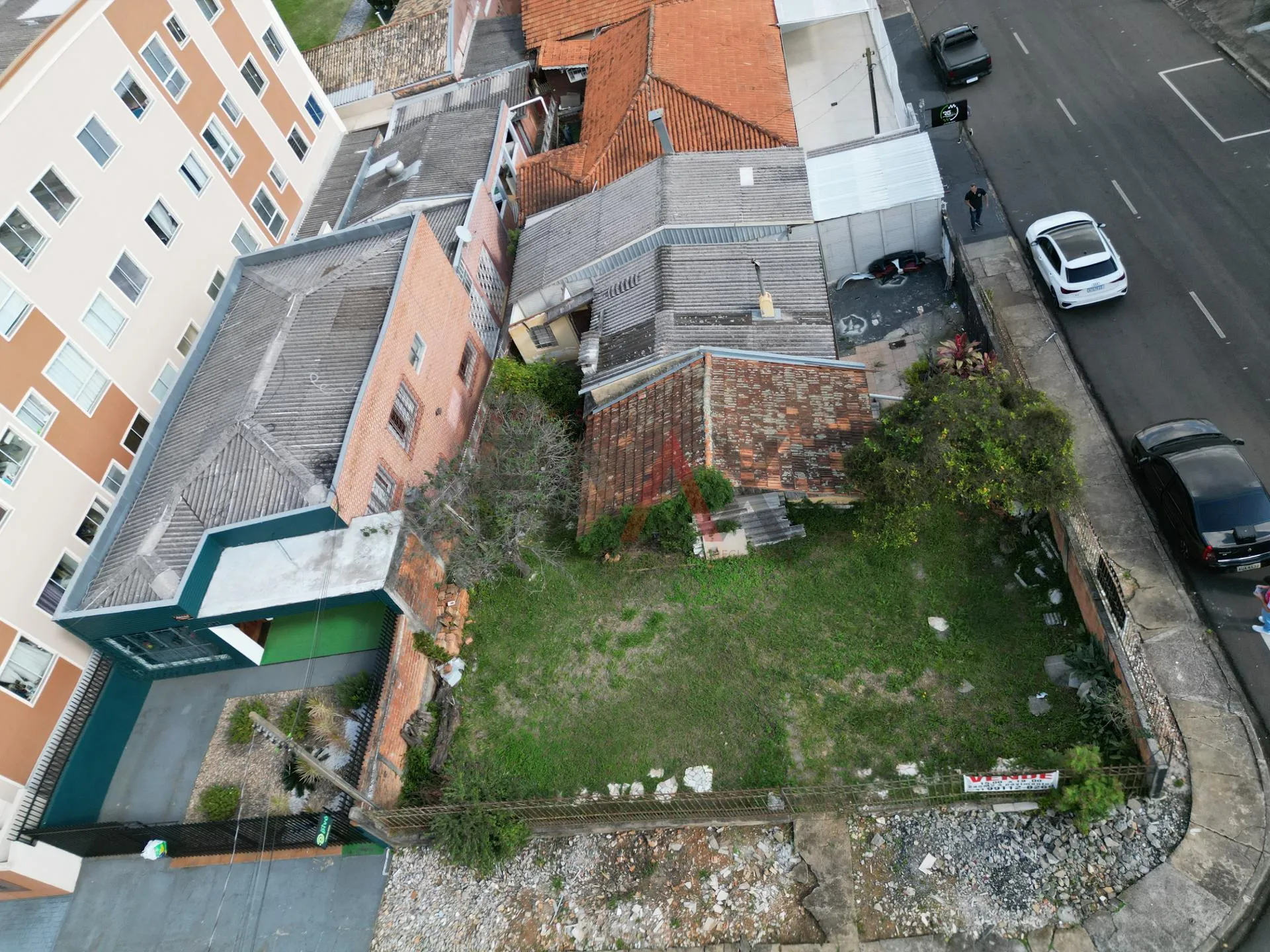 Foto do imóvel Terreno de esquina à venda, Bairro centro, GUARAPUAVA - PR