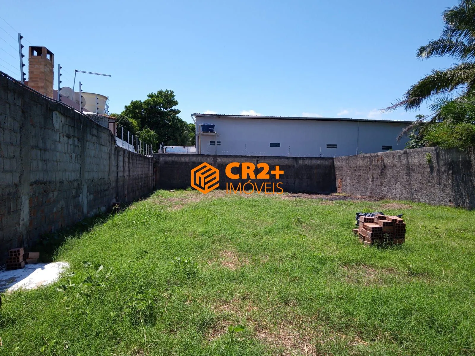 Foto do imóvel Oportunidade em Candeias! Terreno Plano, Murado e a Apenas 1,4 km da Praia! em Rua Aracari, sn - Candeias, Jaboatão dos Guararapes - PE